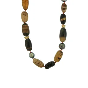 A Banded Agate   Tahitian Pearl Necklace