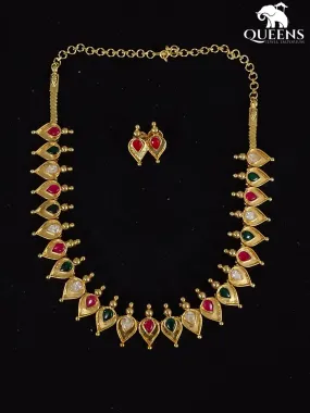 AHILYA KEMP NECKLACE