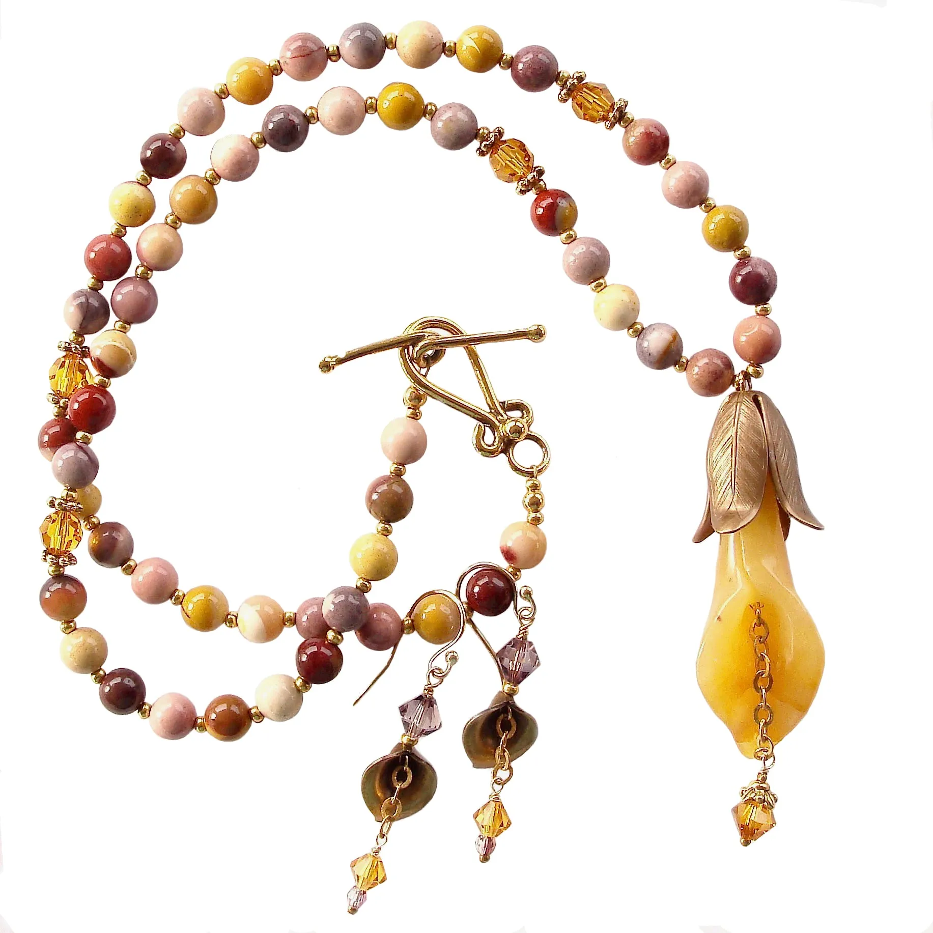 Avista: Flower Pendant Necklace Set