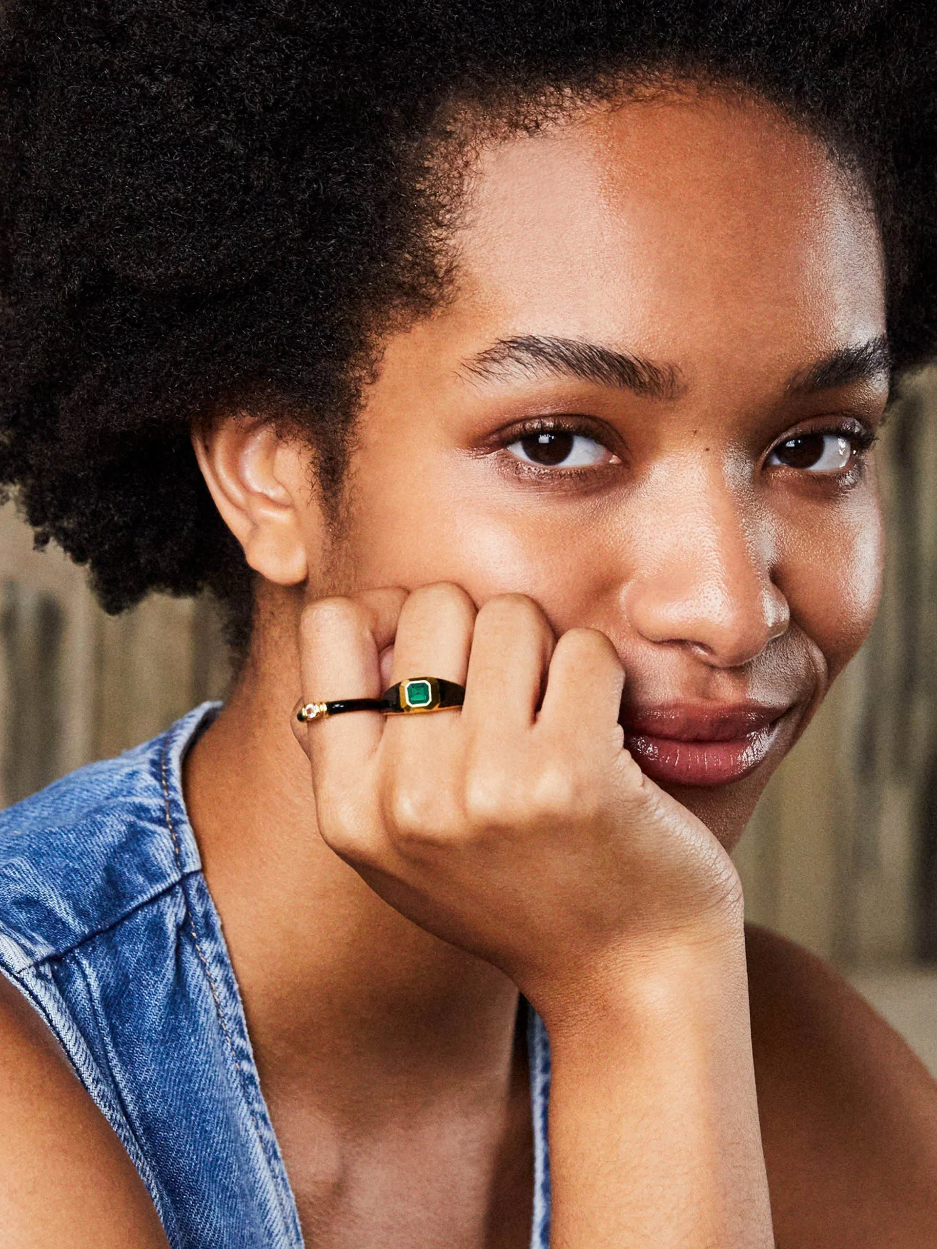 Black enamel Kiki ring with white topaz