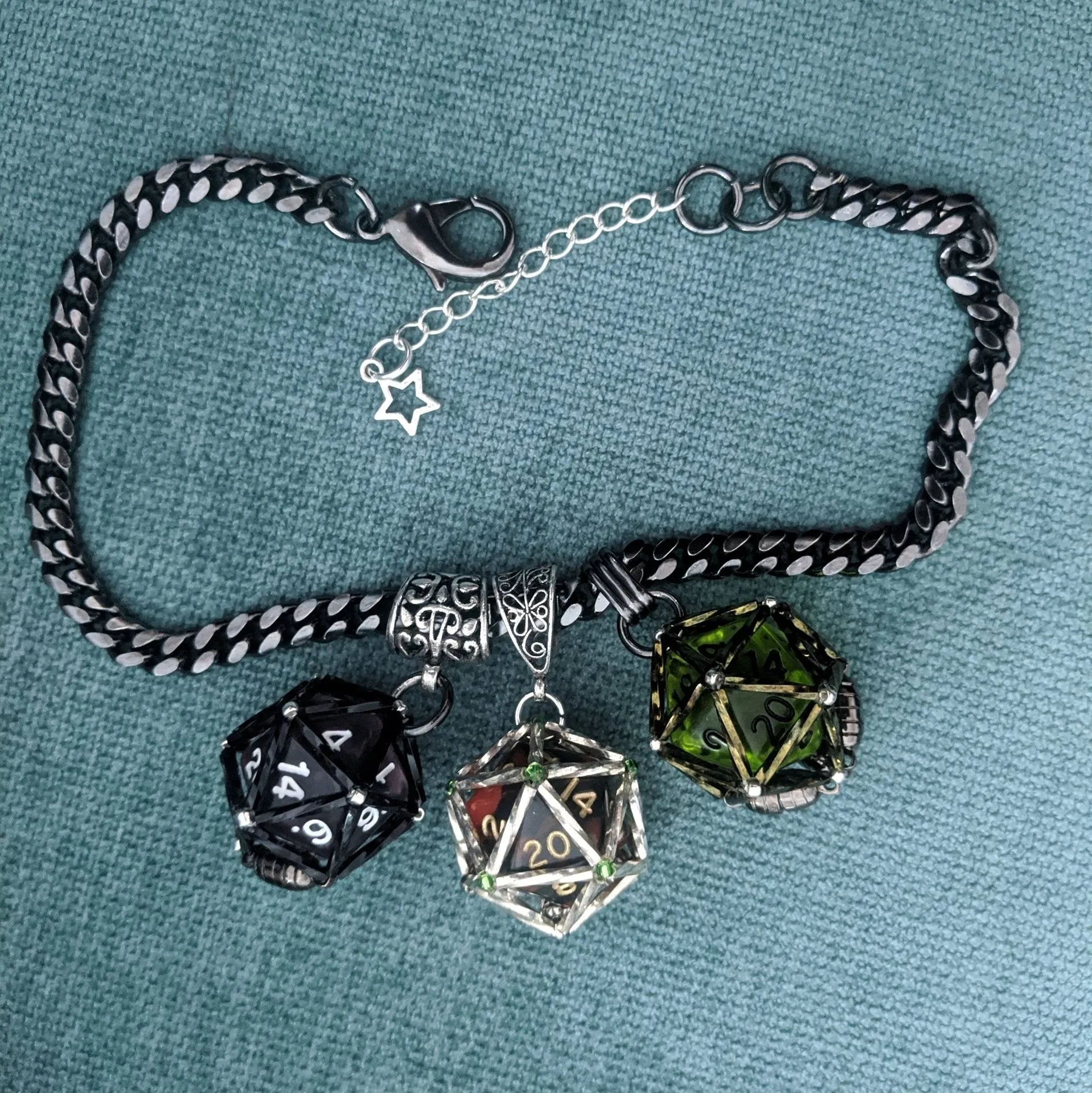 D20 Choker Necklace Heavy Chain