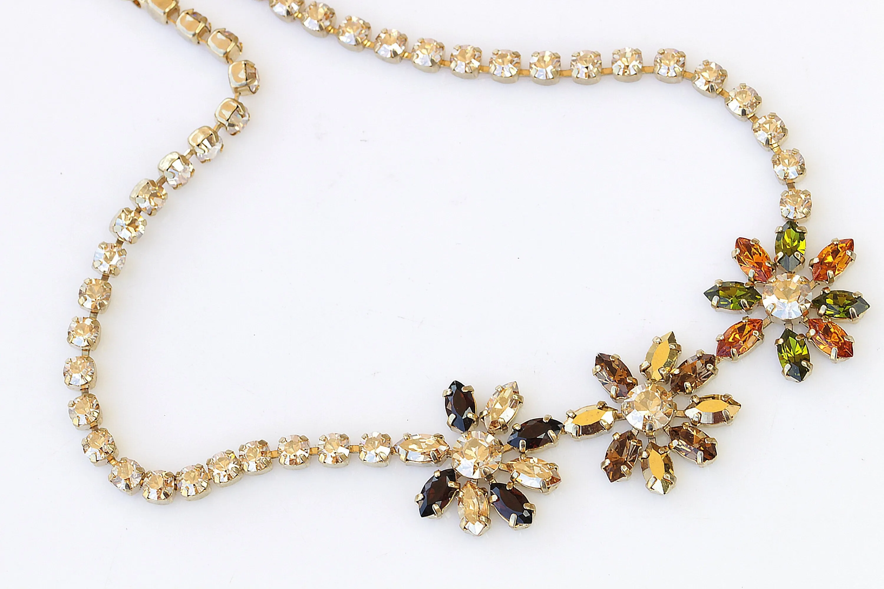 FLOWERS NECKLACE