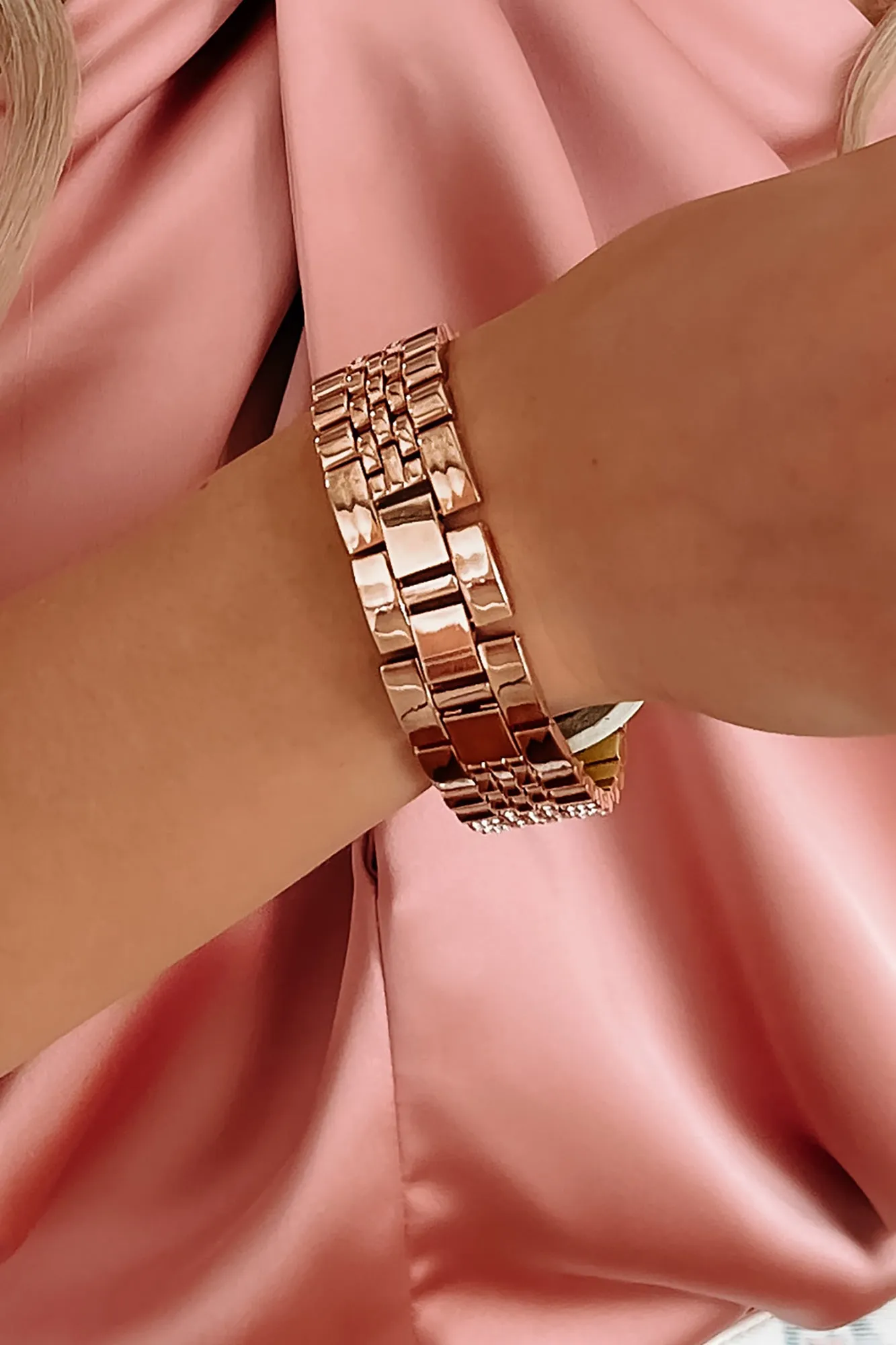 High Roller Rhinestone Embellished Metal Apple Watch Band (Rose Gold)