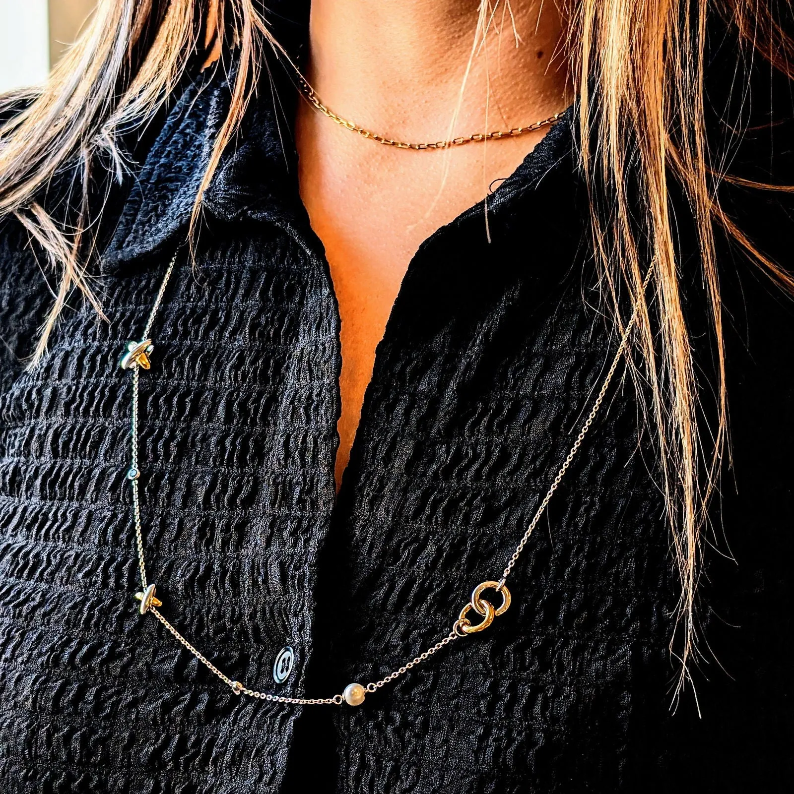 Intertwined Circle & Cross Station Necklace