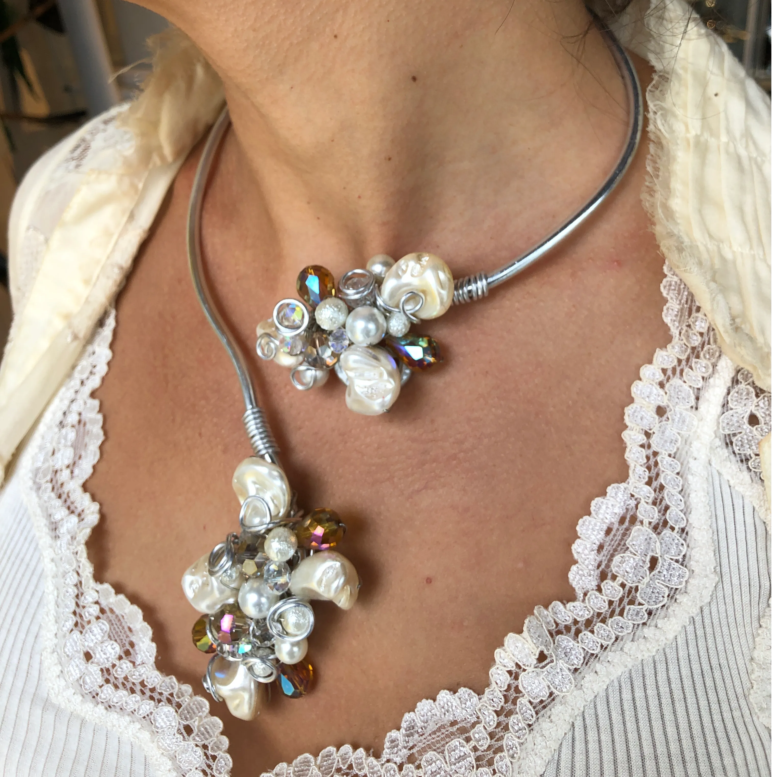 Open Choker Necklace- Cream & Brown