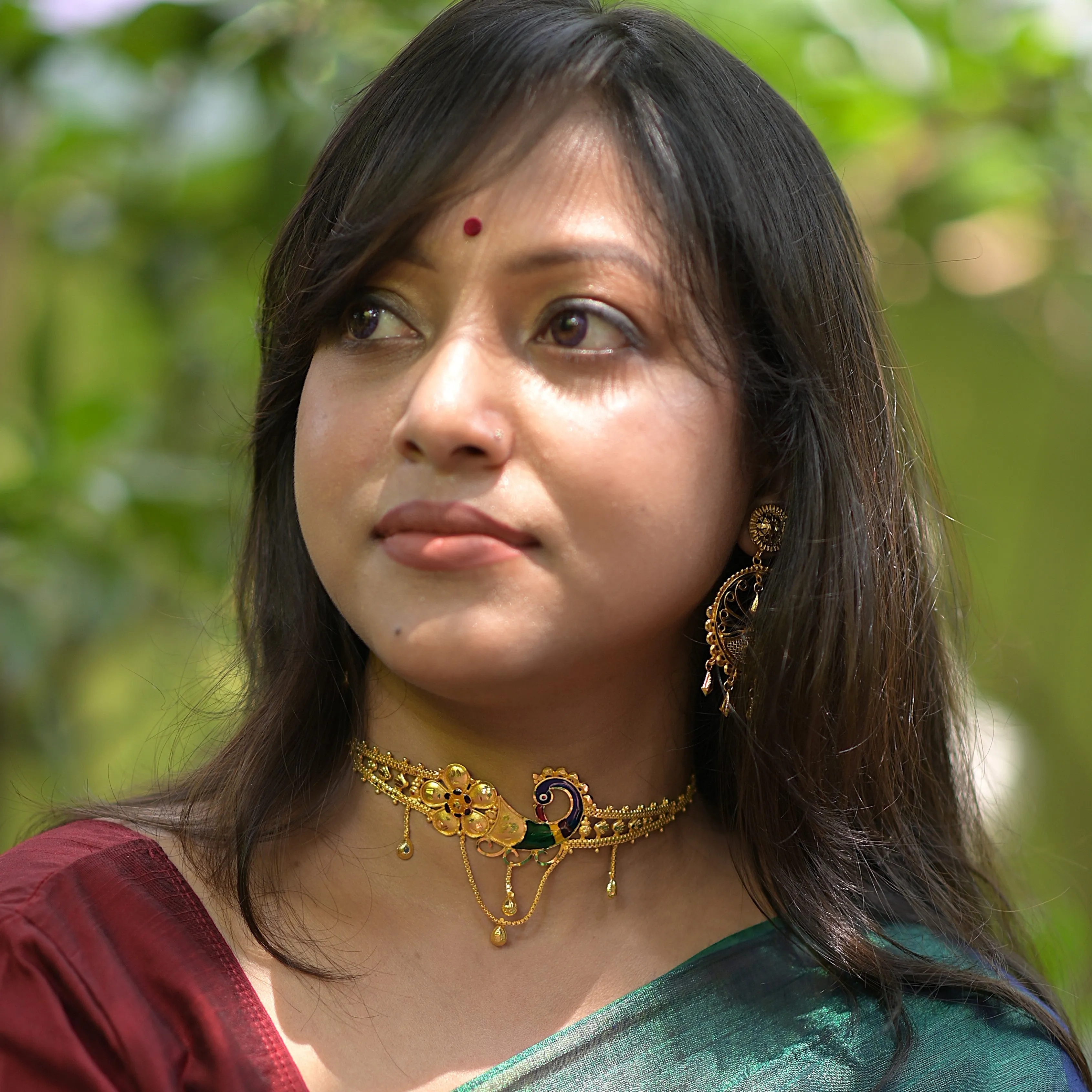 Peacock Glory Choker Set