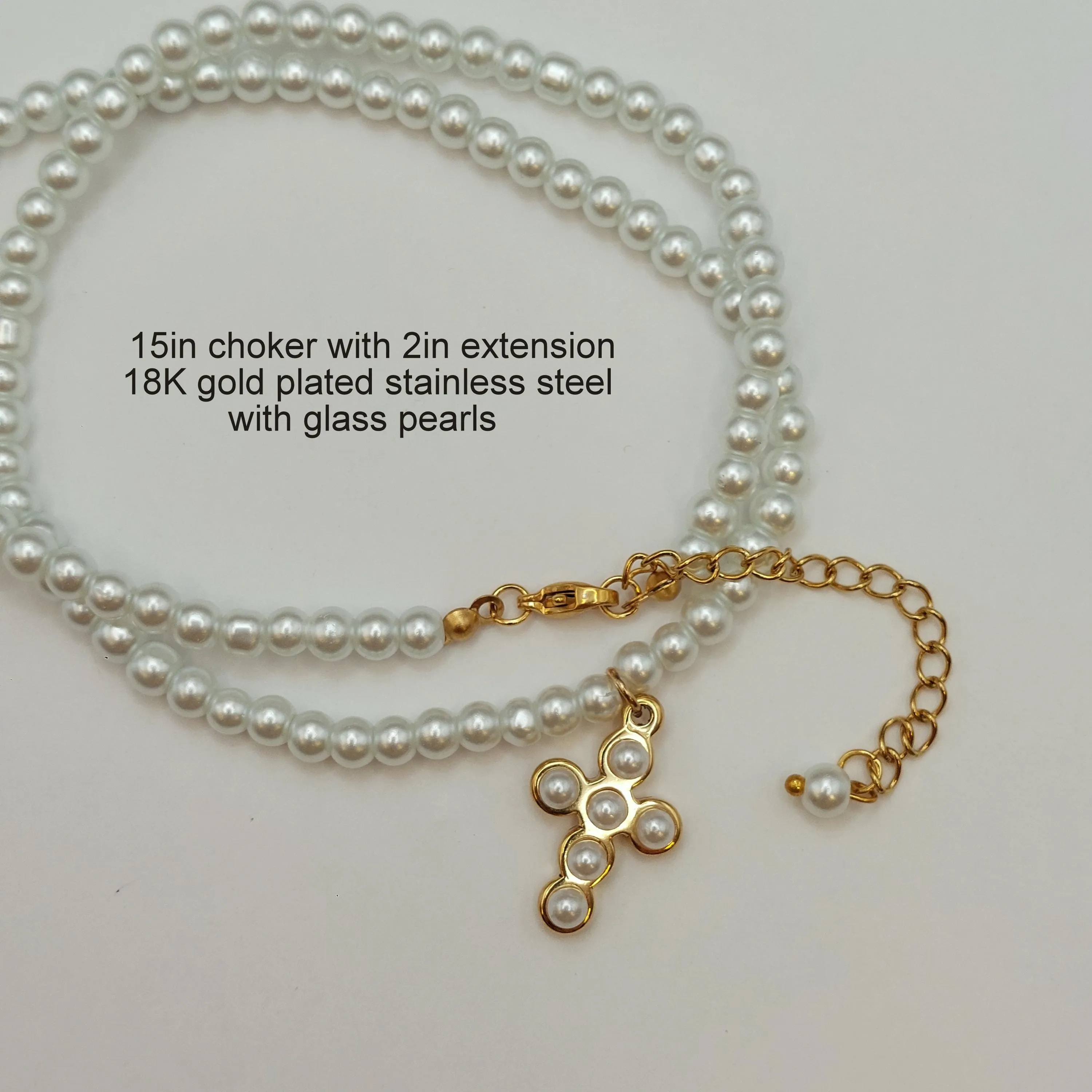 Pearl choker with cross