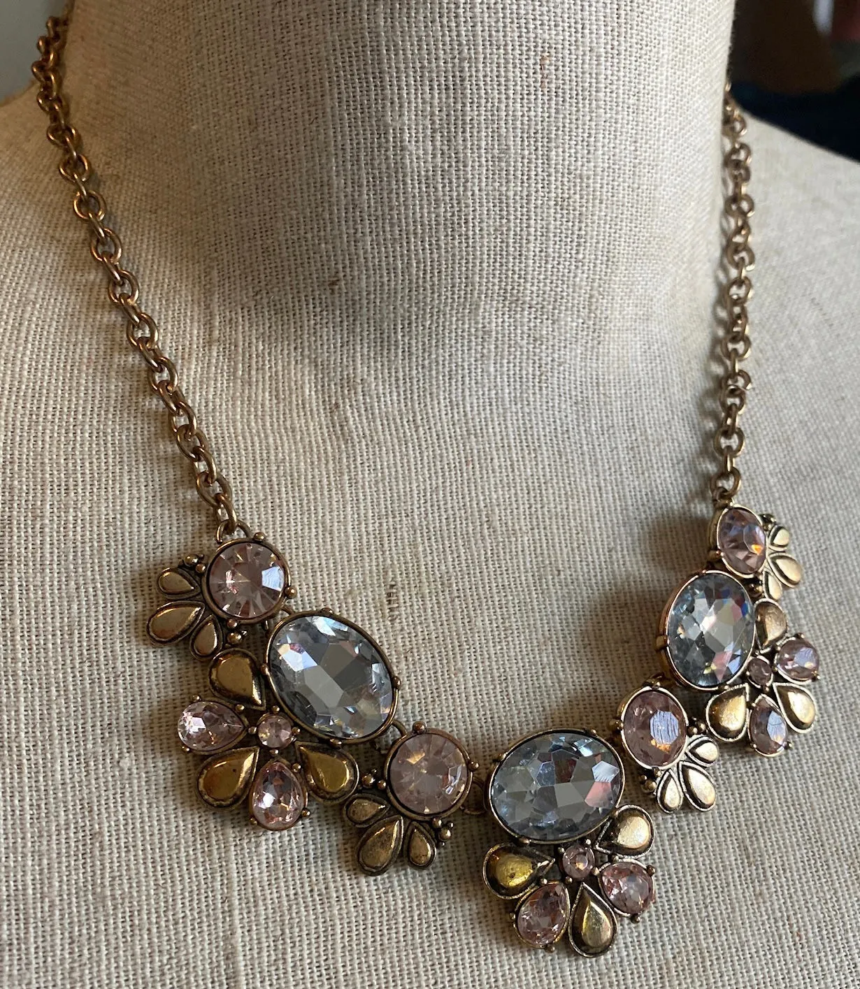 Pretty Crystal Rhinestone Gold Tone Statement Necklace & Earrings