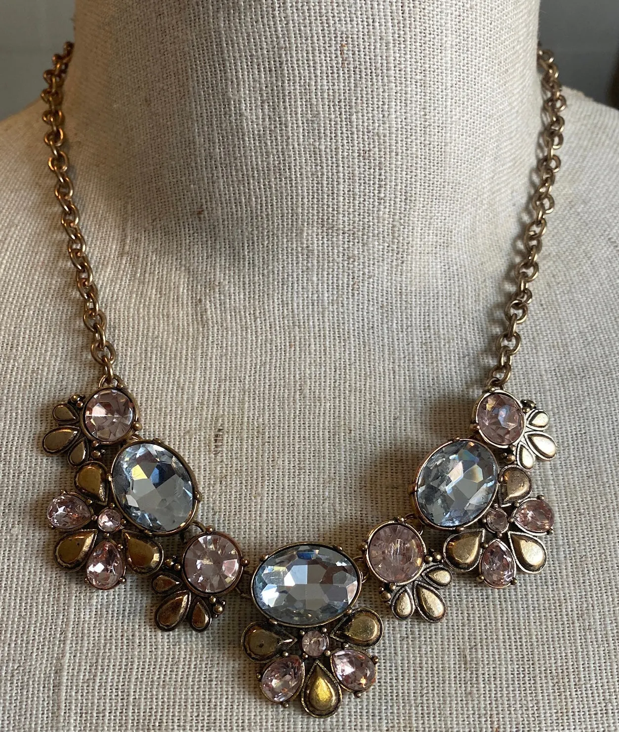 Pretty Crystal Rhinestone Gold Tone Statement Necklace & Earrings