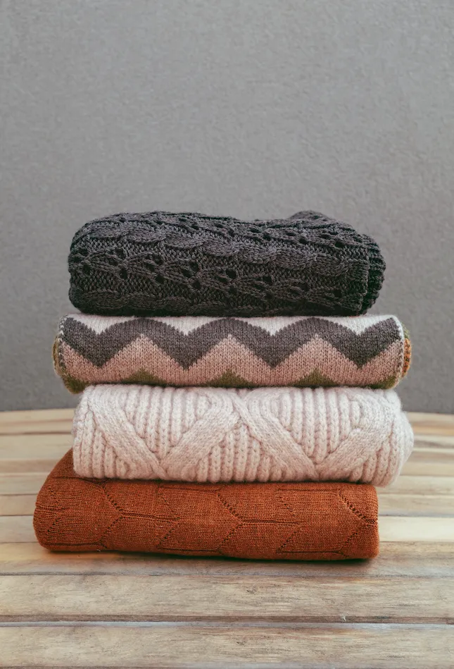 SCARVES - TULIP FIELDS - EXTRA FINE MERINO WOOL