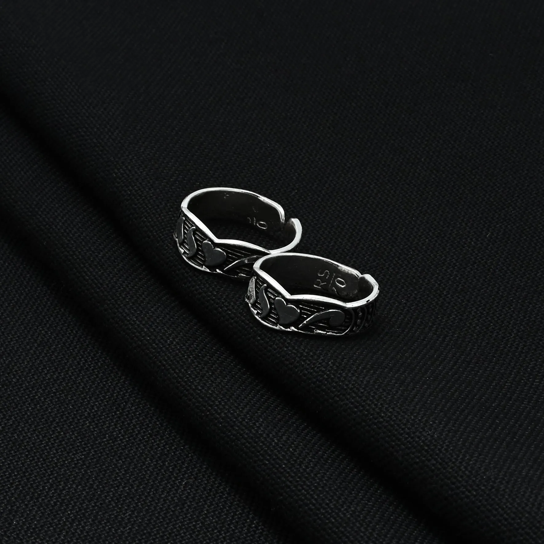 Silver Twisted Heart Toe Rings