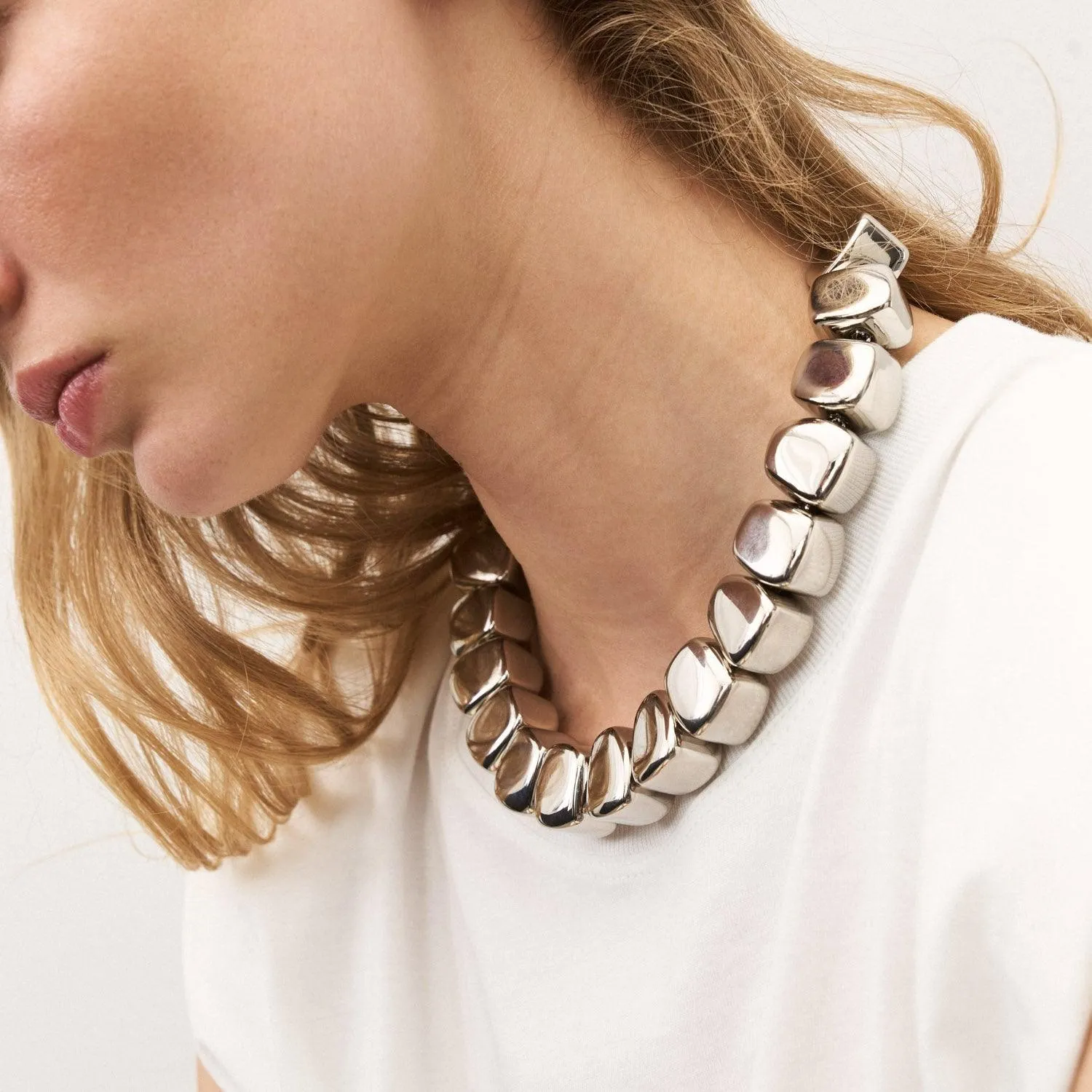 Small Organic Shaped Necklace Silver