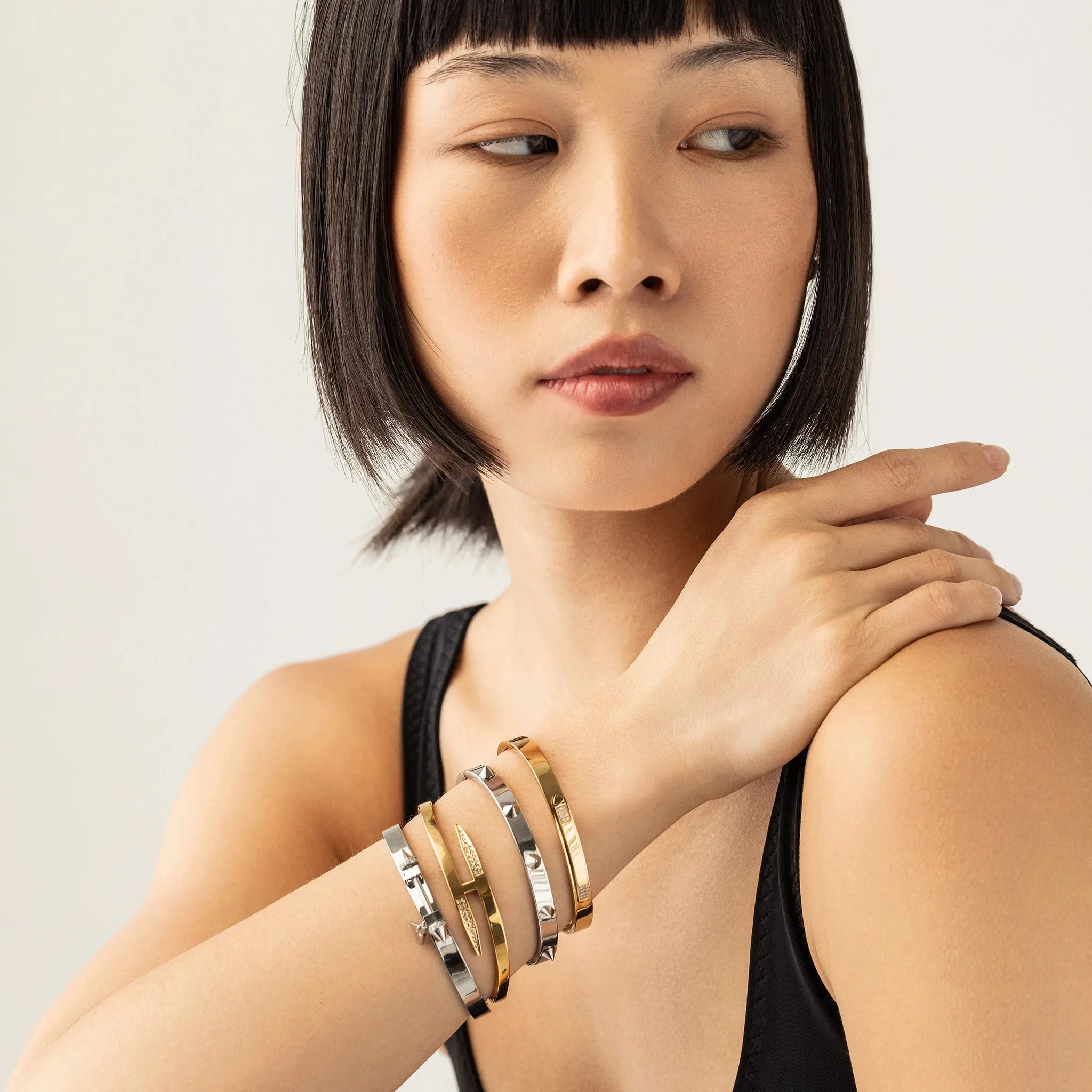 SPIKED ARMOR BRACELET STACK