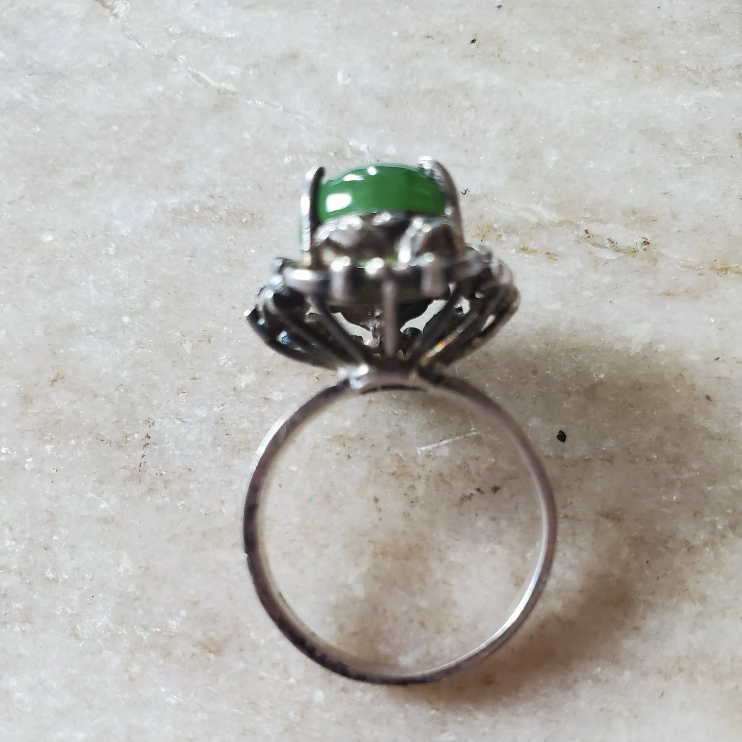 Vintage Sterling Silver Jade Ring- Vedazzling