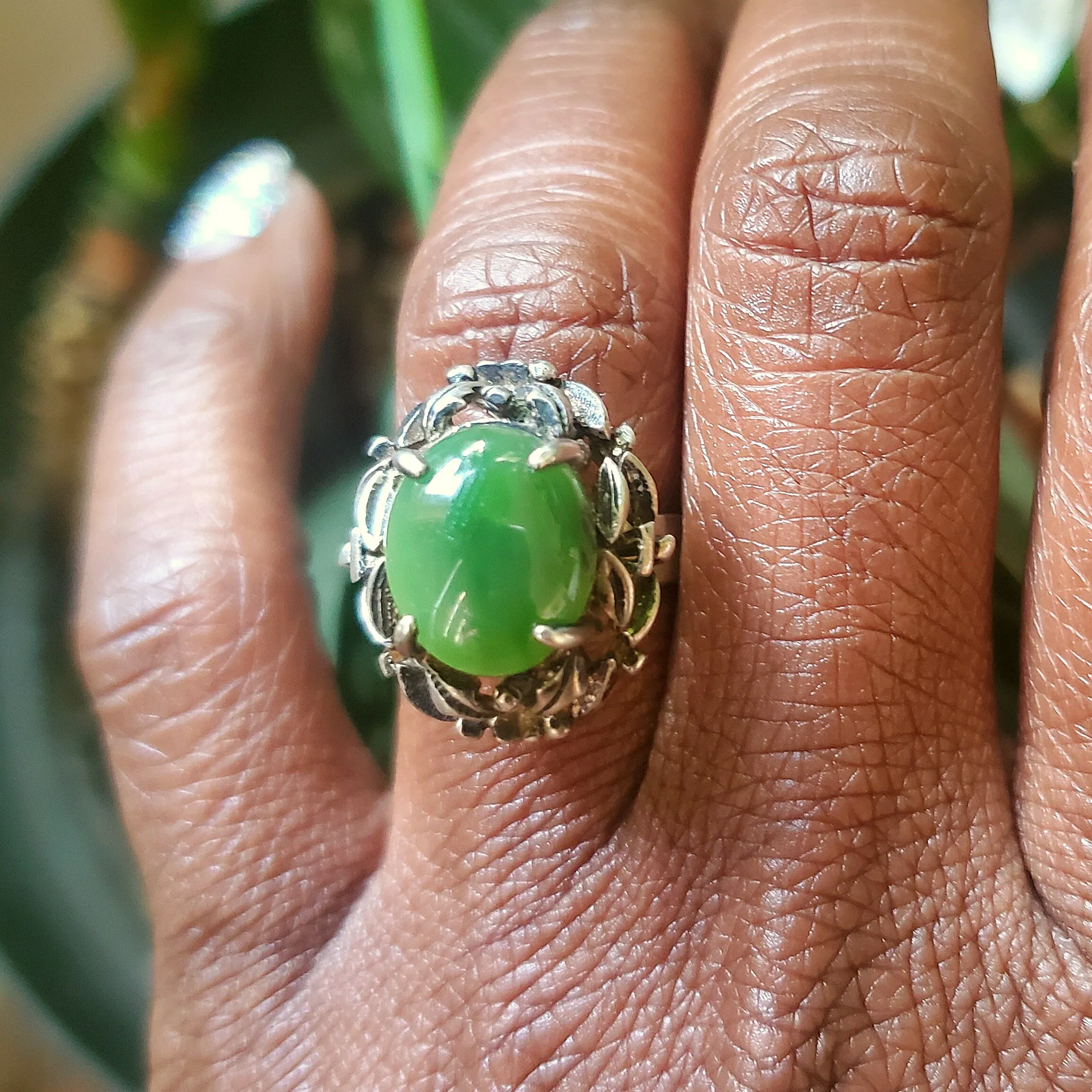 Vintage Sterling Silver Jade Ring- Vedazzling